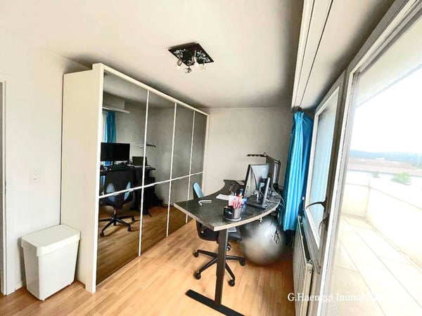 Aussergewöhnliche 1.5 Zimmer Attikawohnung mit grossem Rundumbalkon 11