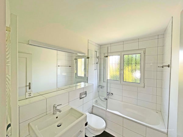 EFH an ruhiger Lage mit grossem Garten ohne Gartenarbeit 11