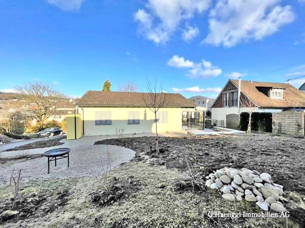 EFH an ruhiger Lage mit grossem Garten ohne Gartenarbeit 2