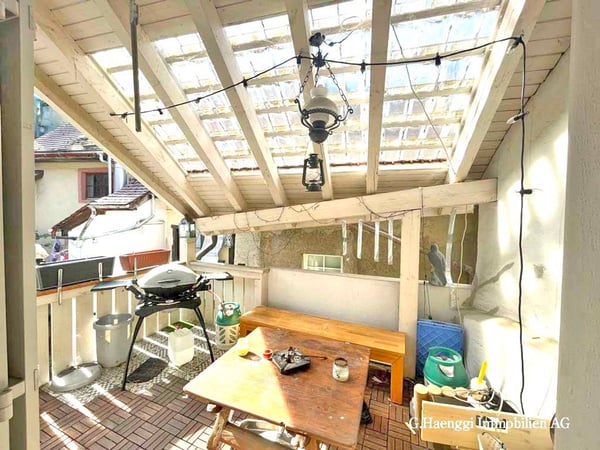 Grosszügige, helle 5 1/2 Zi-Maisonette-Wohnung mit Balkon in der Altstadt