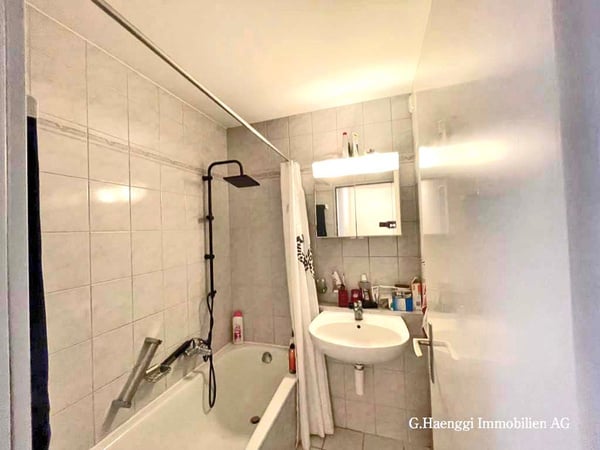 Grosszügige, helle 5 1/2 Zi-Maisonette-Wohnung mit Balkon in der Altstadt 11