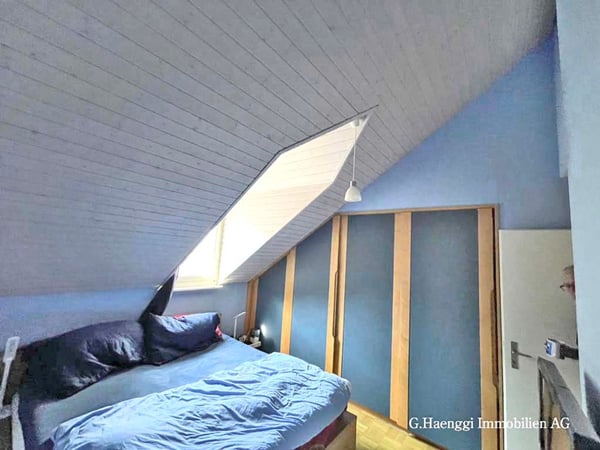 Grosszügige, helle 5 1/2 Zi-Maisonette-Wohnung mit Balkon in der Altstadt 8