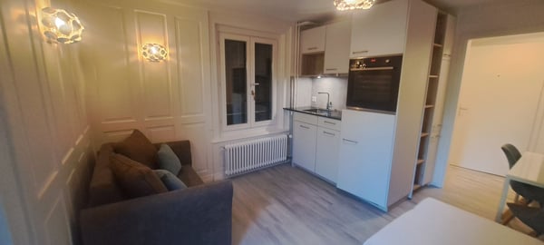 Trendig Möblierte Wohnung, MIT EIGENER TERRASSE! Top Lage! 4