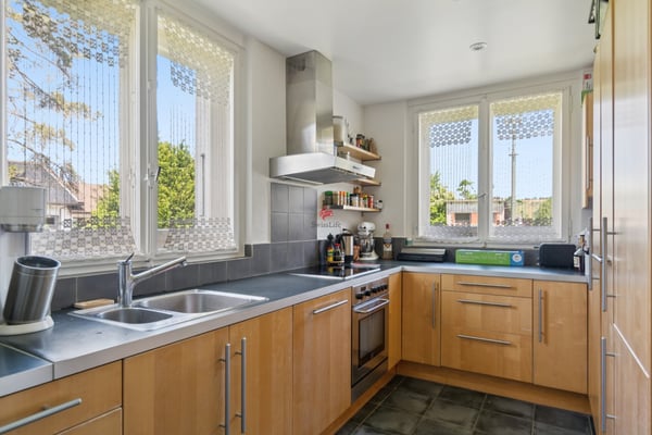 Maison individuelle avec annexe et grand terrain 3