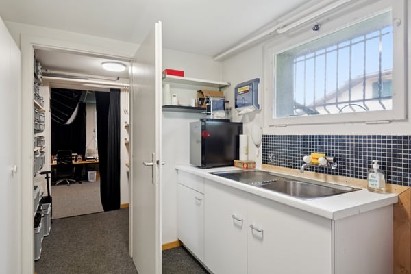 Maison individuelle avec annexe et grand terrain 8