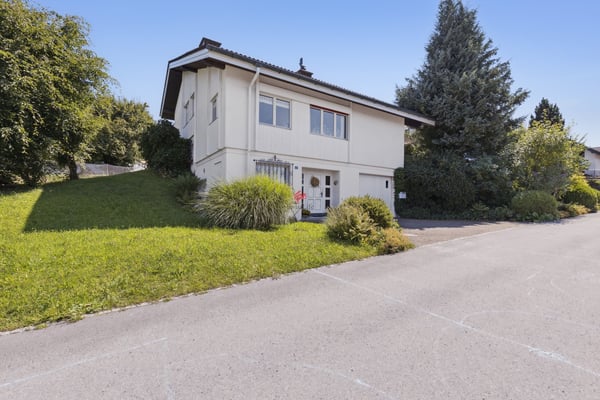 Charmantes Zuhause an bester Hanglage 1