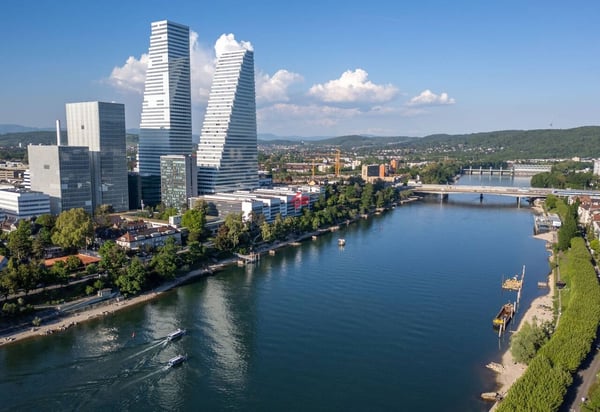 Attraktives Mehrfamilienhaus mit Gewerbe 1