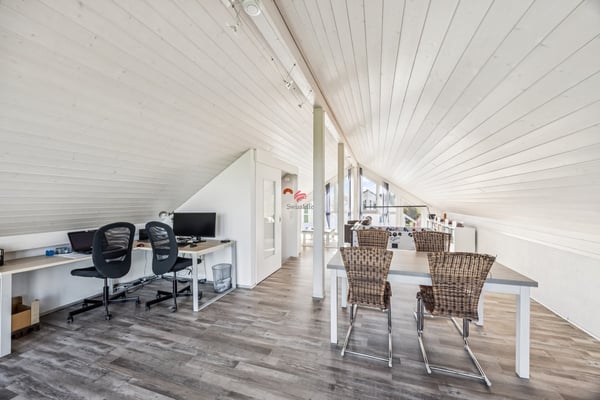 Ruhig und sonnig mit gepflegtem Garten! 8