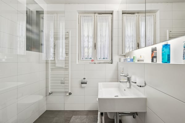 Ihr grosszügiges Ferienhaus im Dorfkern - il vostro rifugio luminoso 8