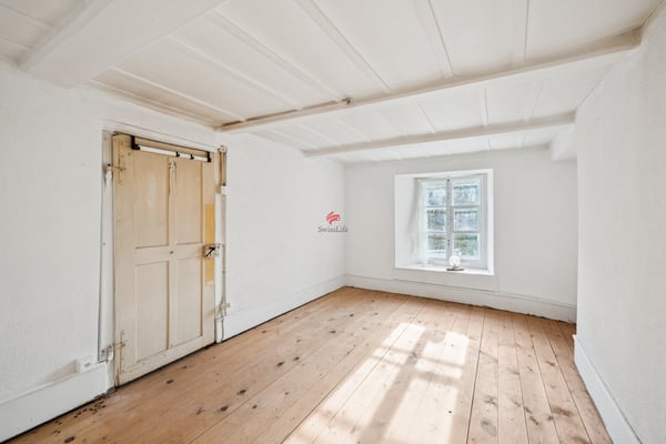 Zweifamilienhaus mit grossem Ausbaupotenzial 6