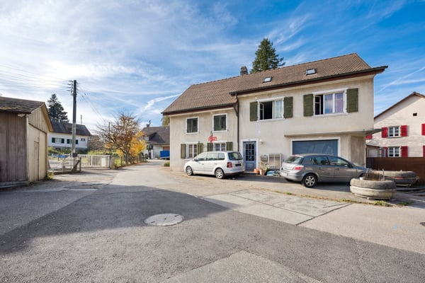 Zweifamilienhaus mit grossem Ausbaupotenzial 1
