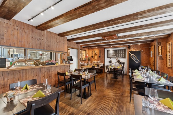 Gemsli - Alpenthai: Restaurant mit Wohnung in Altstätten 2