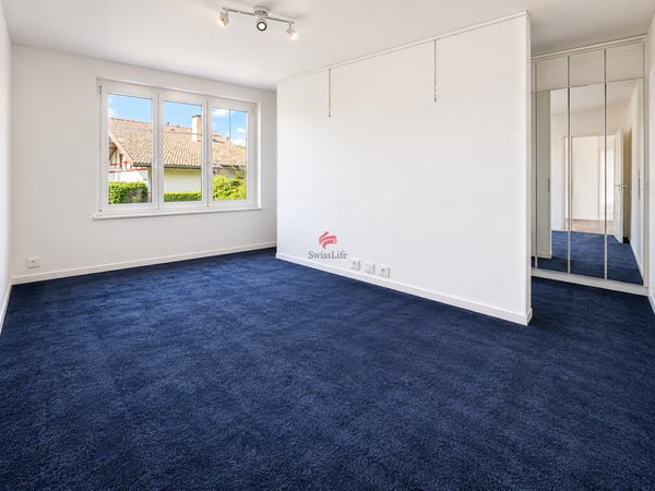 Appartement vue lac à transformer selon vos rêves! 13