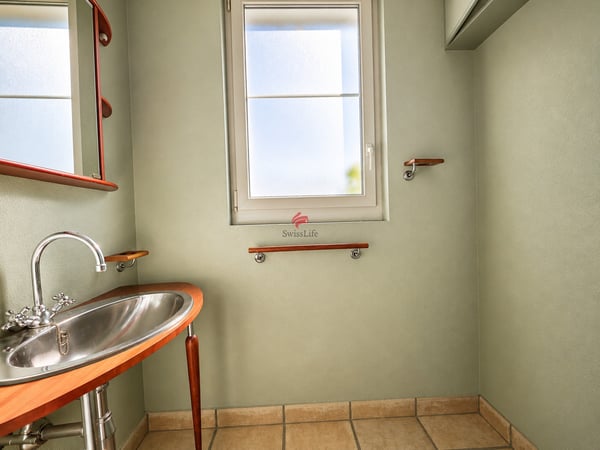 Appartement vue lac à transformer selon vos rêves! 12
