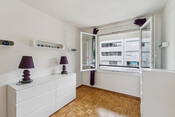 Spacieux appartement traversant de 4 pièces au calme 6
