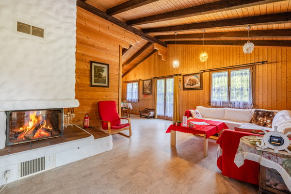 Rückzugsort im Grünen - Charmantes Chalet mit viel Umschwung 3
