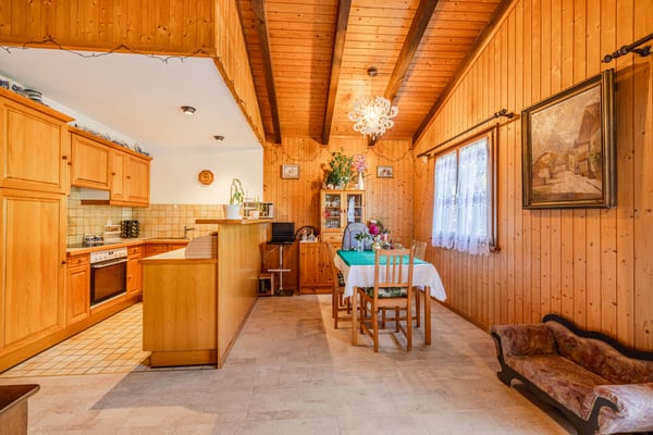 Rückzugsort im Grünen - Charmantes Chalet mit viel Umschwung 8