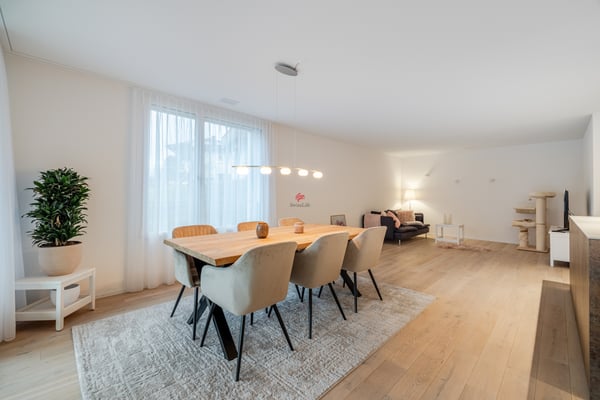 Stilvolle Erdgeschosswohnung mit grosszügiger Loggia 6