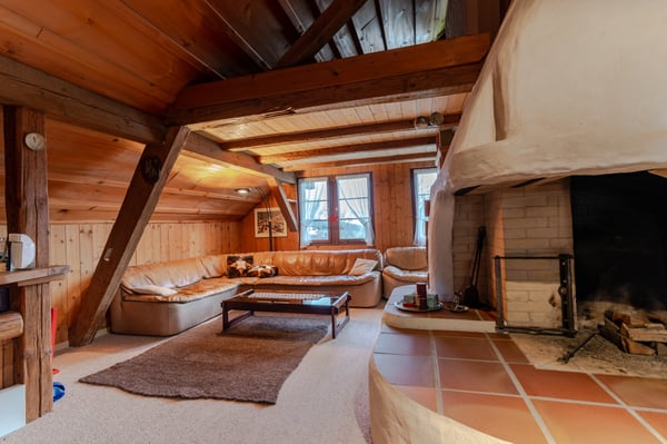 Riegelhaus mit Einliegerwohnung + Baulandreserve 6