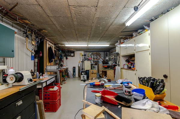 Riegelhaus mit Einliegerwohnung + Baulandreserve 10