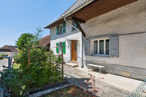 Charmantes Bauernhaus mit viel Platz und Potenzial 2