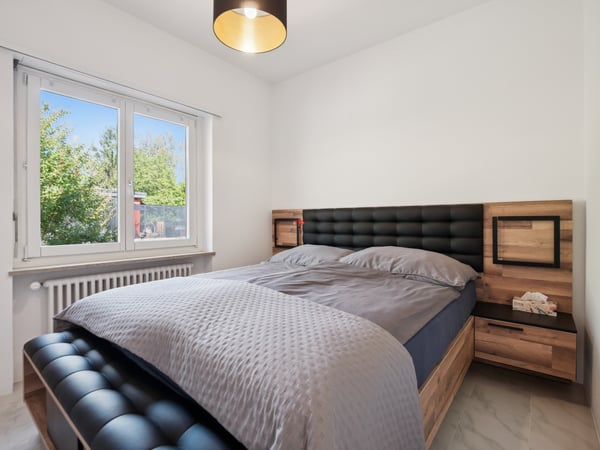 Zeitlose Luxusvilla mit Einliegerwohnung 5