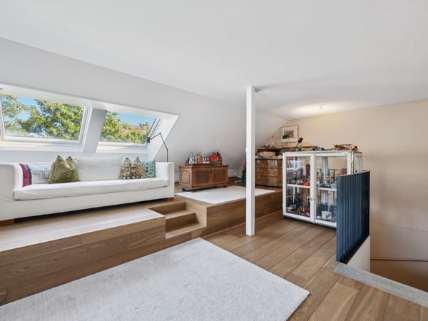 Exklusiver Wohntraum mit parkähnlichem Garten 10