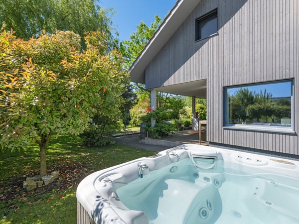 Exklusiver Wohntraum mit parkähnlichem Garten 13