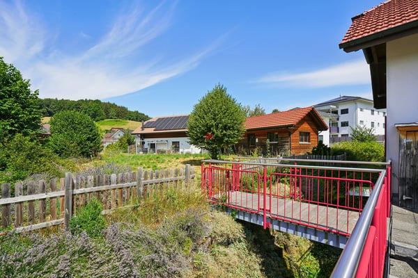 Familienparadies im sonnigen Brünisried 3