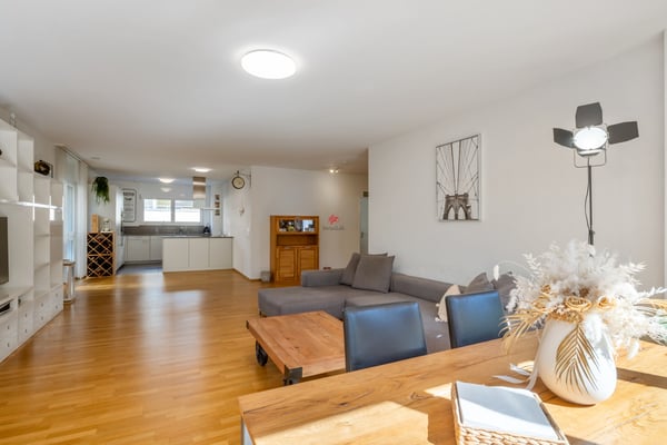 Wohngefühl wie im eigenen Haus - Gartenwohnung im Zentrum von Bülach 5