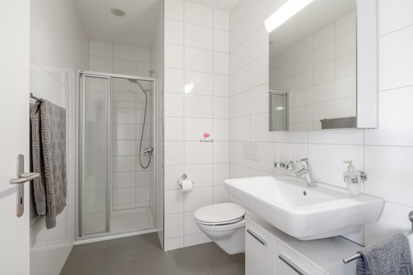Wohngefühl wie im eigenen Haus - Gartenwohnung im Zentrum von Bülach 10