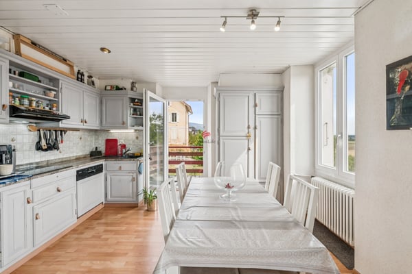 Au pied du château: maison avec vue et jardin 3