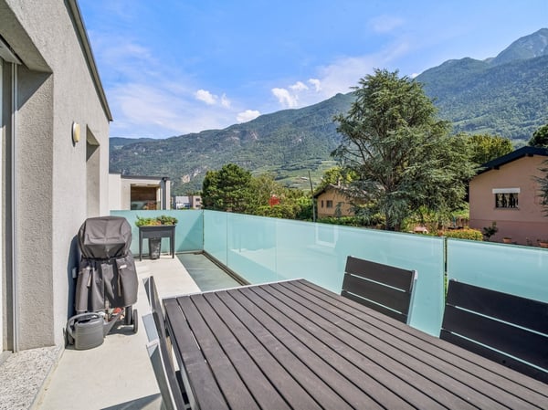 Confort et Modernité: 3.5 pièces avec terrasse 10