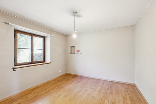 Charmantes Mittelhaus mit traumhafter Aussicht und Potenzial 7