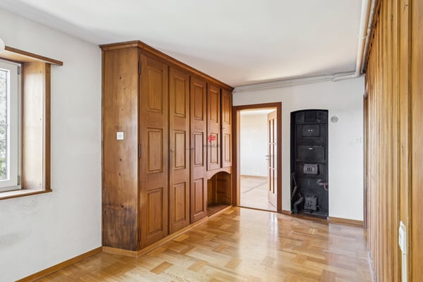 Charmantes Mittelhaus mit traumhafter Aussicht und Potenzial 5