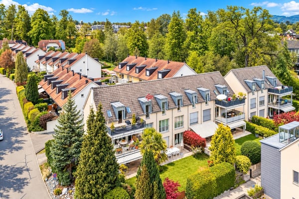 Exklusive Attikawohnung mit Fernsicht und Terrasse 5