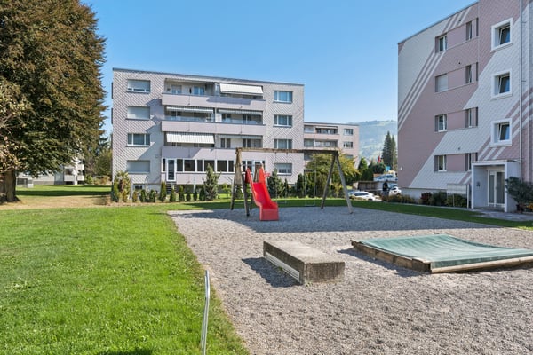 Sonneneinstrahlung von allen Seiten der Wohnung 9