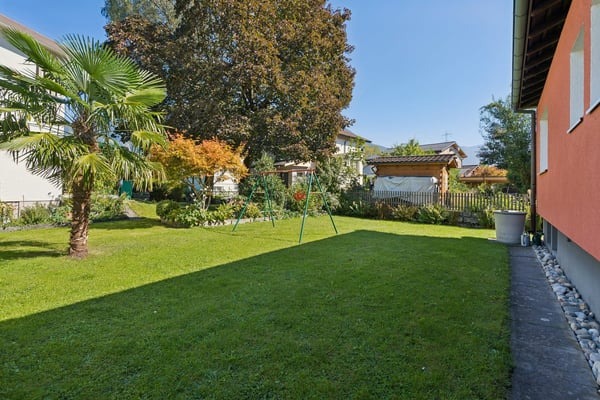 Gepflegtes Einfamilienhaus mit schönem Garten 10