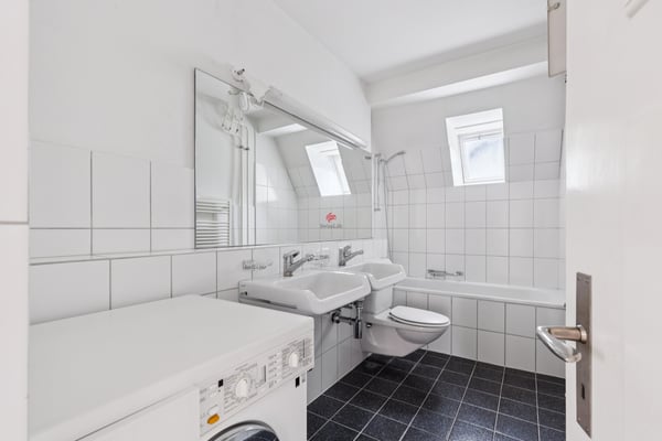 Altbauwohnung an hervorragender Lage 9