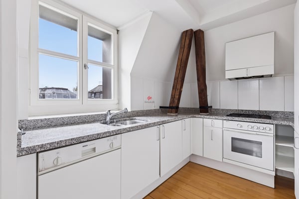 Altbauwohnung an hervorragender Lage 5