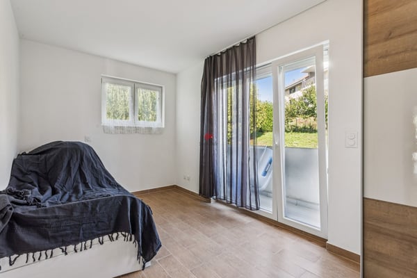 Une vie heureuse et accessible dans une villa moderne de 6 pièces 9