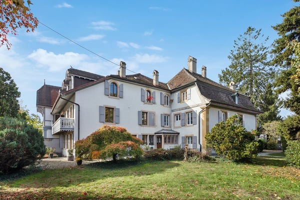 Immeuble de rendement constitué de quatre appartements tous loués 3