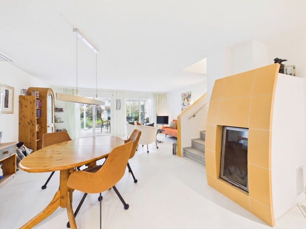 Wo Wohnqualität zuhause ist - Familienhaus mit Wintergarten und Solaranlage 3