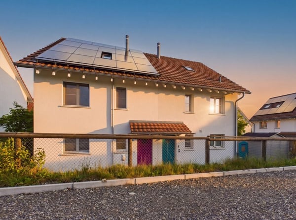 Wo Wohnqualität zuhause ist - Familienhaus mit Wintergarten und Solaranlage 8