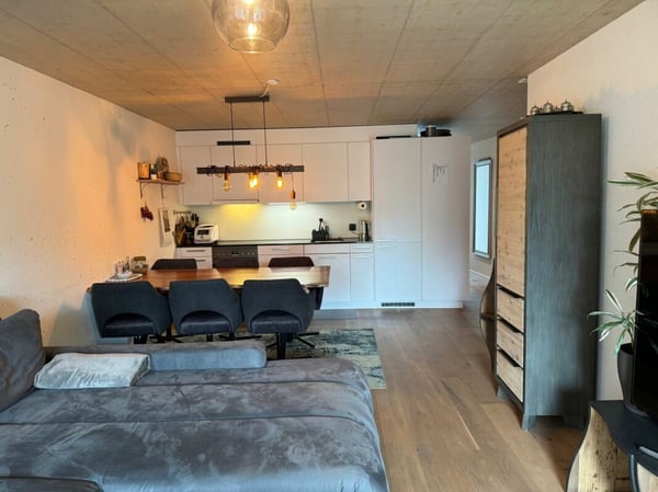 Moderne 3.5-Zimmerwohnung im 1. Obergeschoss mit Balkon 4