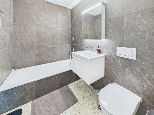 Exklusive 4.5-Zimmer-Attikawohnung - Luxusausbau, Designer-Küche & zwei Terrassen im Zentrum von Kloten 17