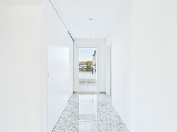 Exklusive 4.5-Zimmer-Attikawohnung - Luxusausbau, Designer-Küche & zwei Terrassen im Zentrum von Kloten 8