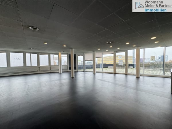 Wir bieten Raum 121 m2 im Medical Tower im EKZ Inside, Volketswil 6