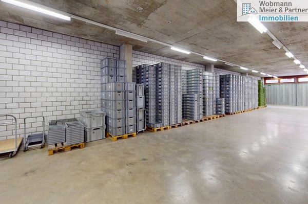 Verkaufs-, Gewerbe- und Büroflächen an zentraler Lage in Dübendorf 11