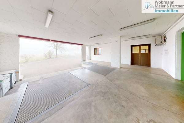 Verkaufs-, Gewerbe- und Büroflächen an zentraler Lage in Dübendorf 3